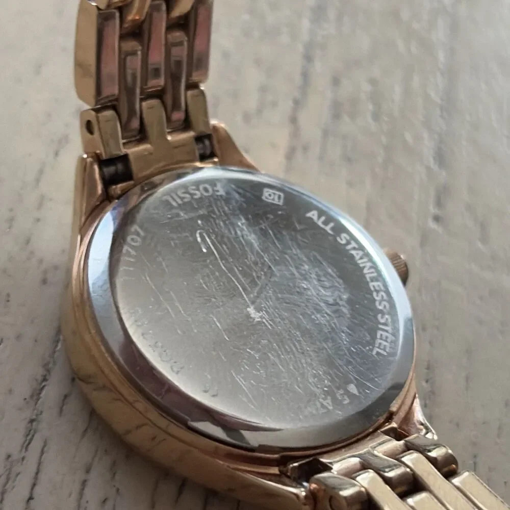 Fossil BQ3286 Women’s Rose Gold Stainless Steel Watch